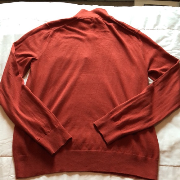 Banana Republic Men’s Cashmere Blend sweater - Picture 2 of 3